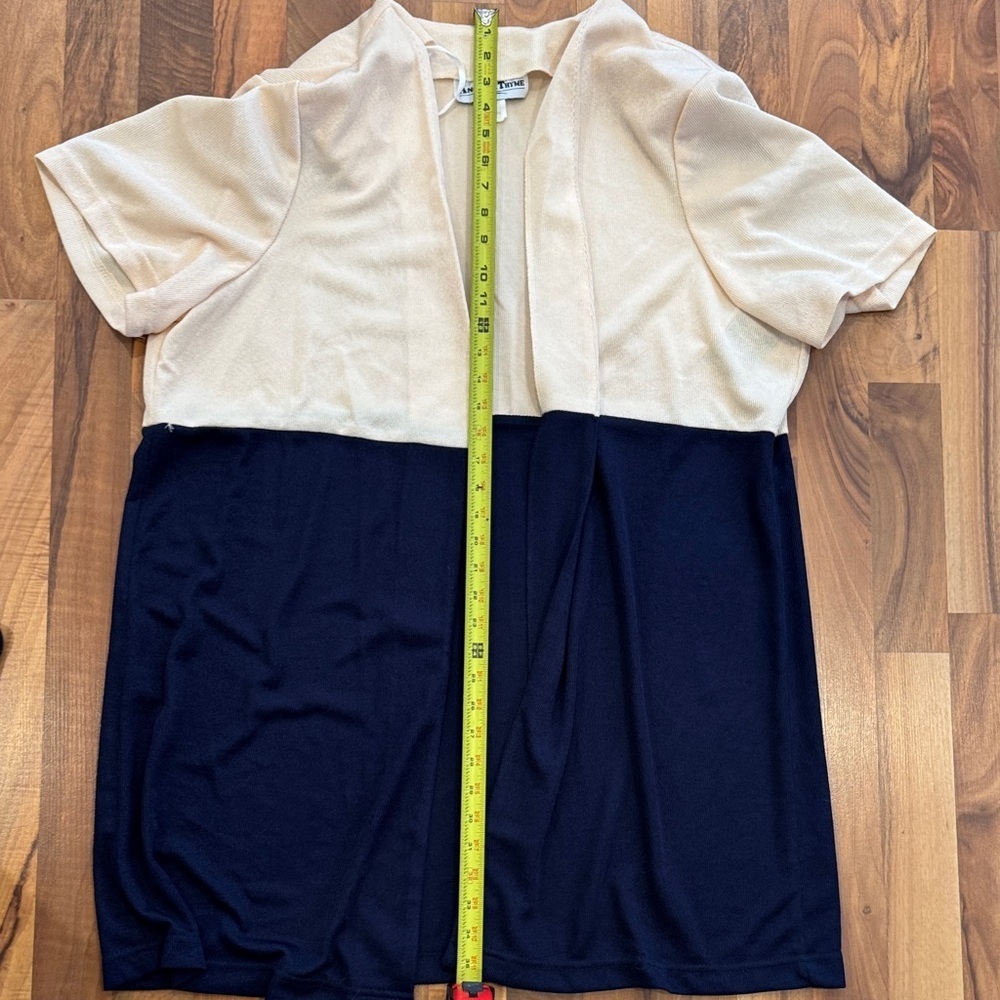 Elegant Two-Tone Open Front short sleeve cardigan - Picture 4 of 5